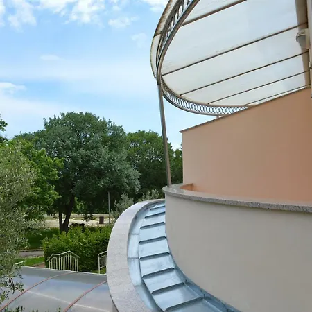 Pansion Oliva Krnica