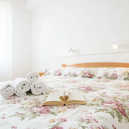 Pansion Oliva Krnica