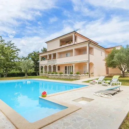 Pansion Oliva Penzion 3*
