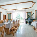 בית הארחה Pansion Oliva קרניצה