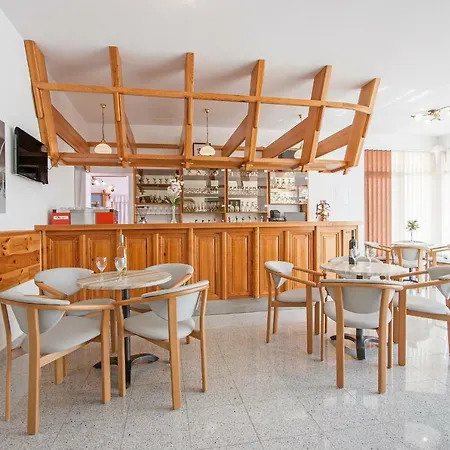 Pansion Oliva 3* Krnica