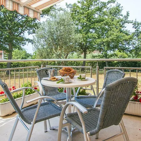 Pansion Oliva Guest house Krnica