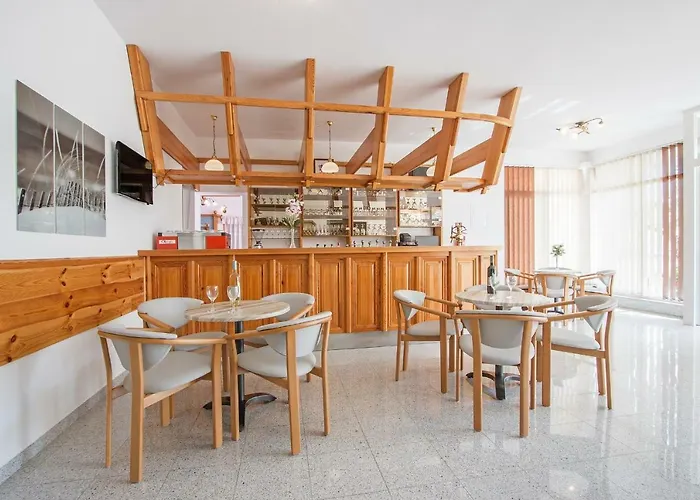 Pansion Oliva 3* Krnica